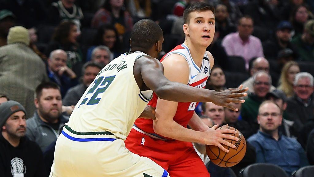 帮助前锋突 帮助前锋突