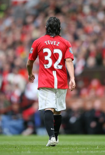 月完成首秀 月完成首秀