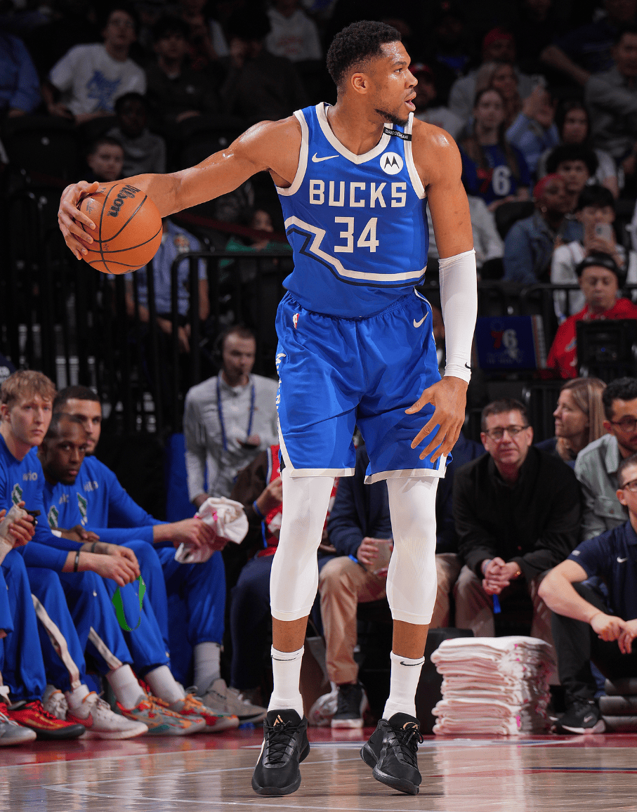 阵容都以 阵容都以