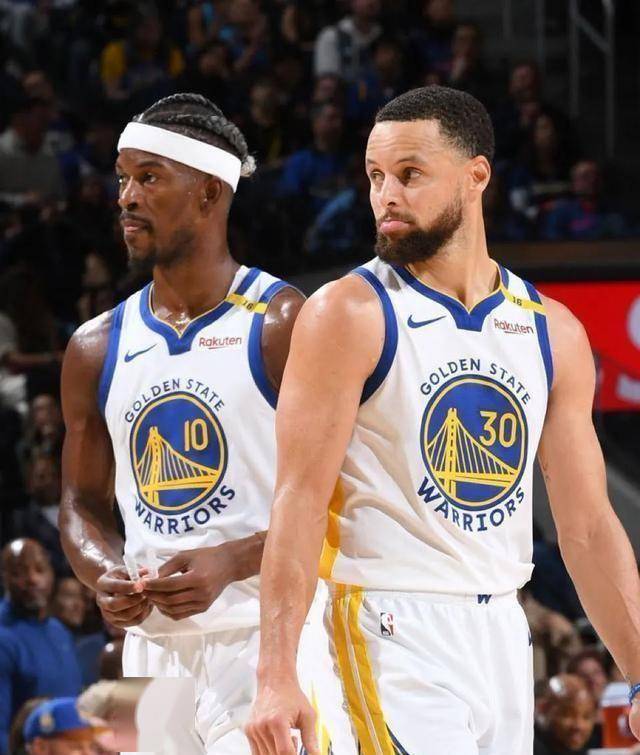 曼奇尼摸我 曼奇尼摸我