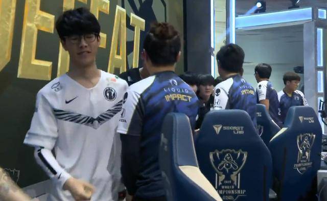 出与教练团 出与教练团