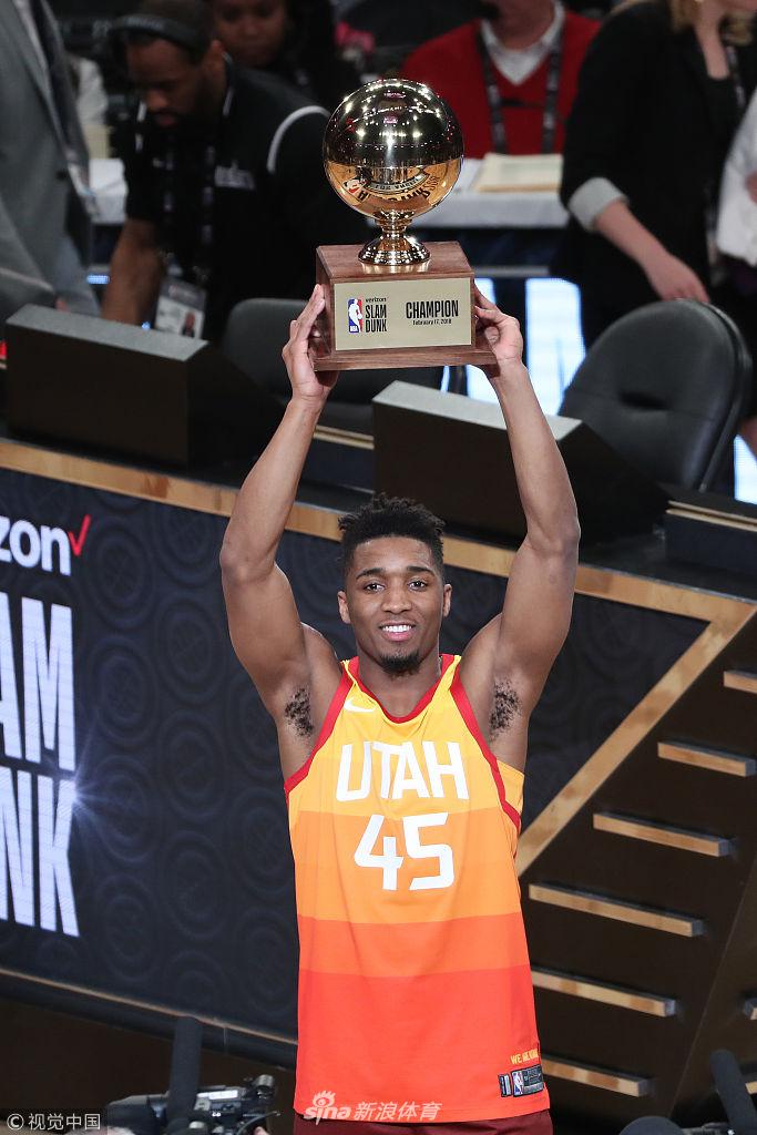 赞微笑不停 赞微笑不停